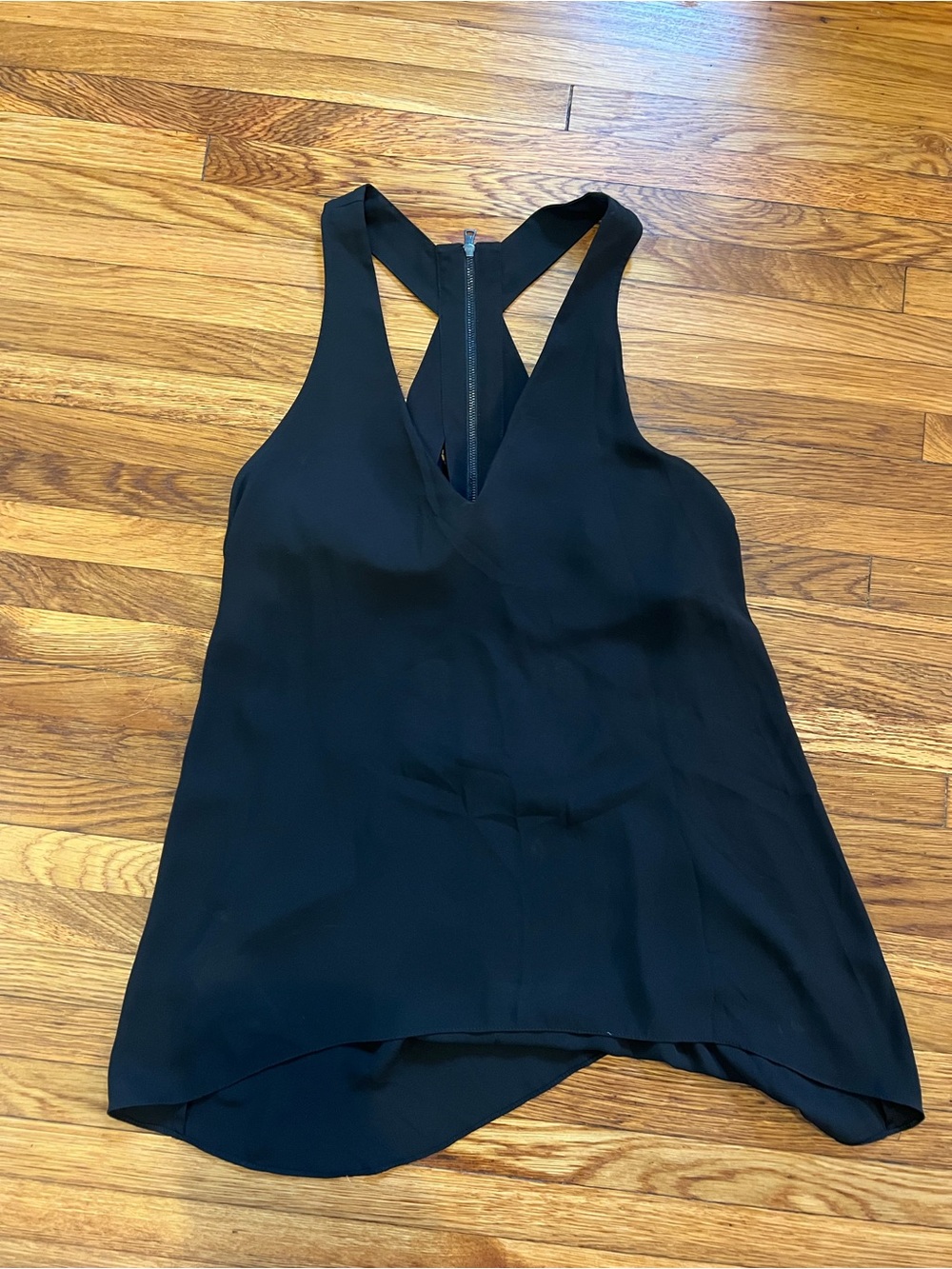 BCBG MaxAzria Women’s Black V-Neck Racerback Top with Zipper Size Small